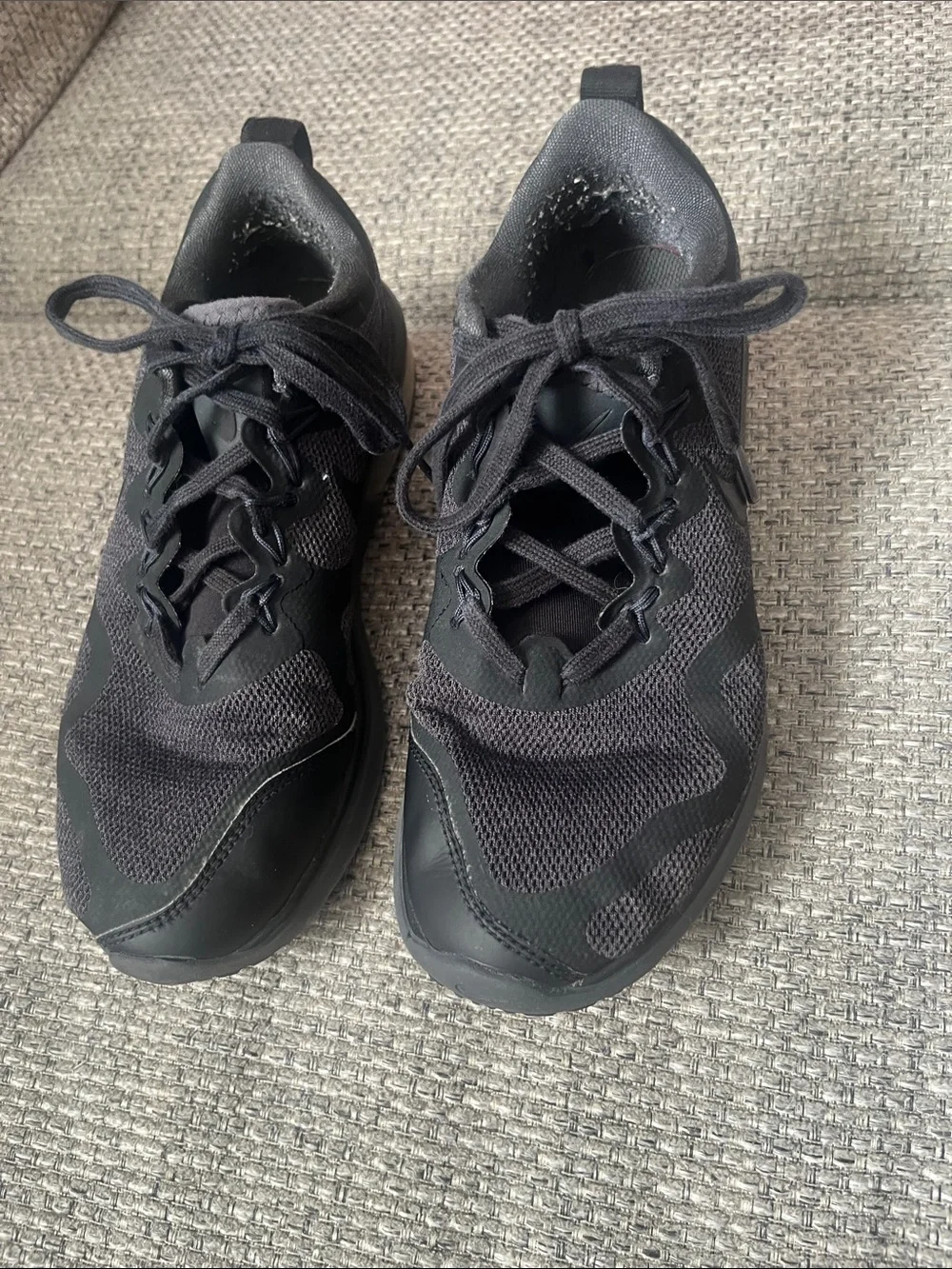 Nike Air Max Black Womens Lightweight Mesh Sneakers